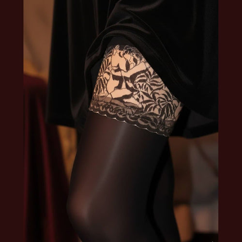 "L'Étreinte Secrète" "Bas"